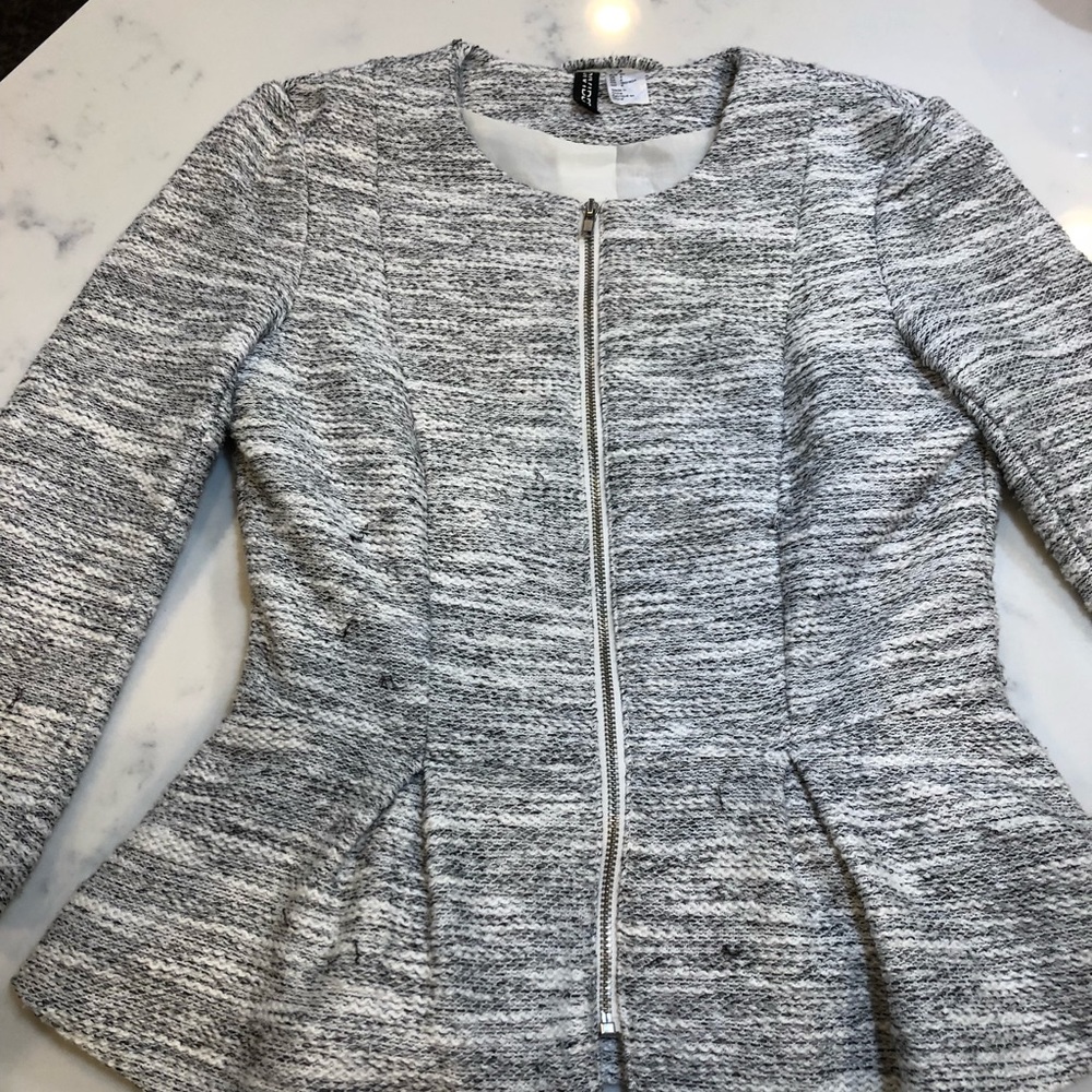 DIVIDED black and white peplum jacket